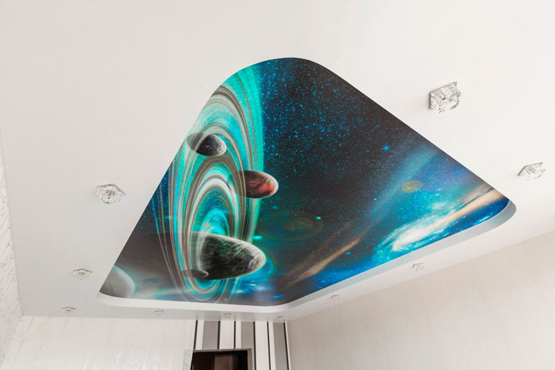 Матовый потолок с подсветкой по периметру